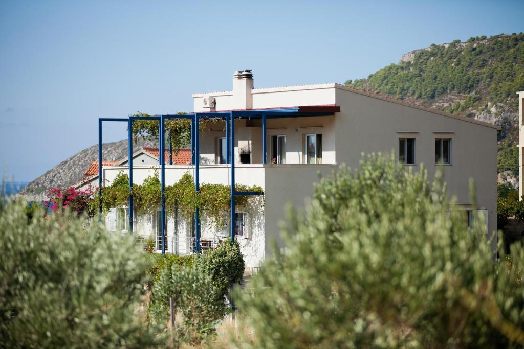 Apartments Zambarlin Komiža Zewnętrze zdjęcie