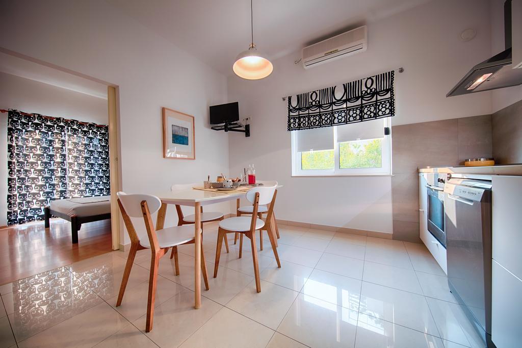 Apartments Zambarlin Komiža Zewnętrze zdjęcie