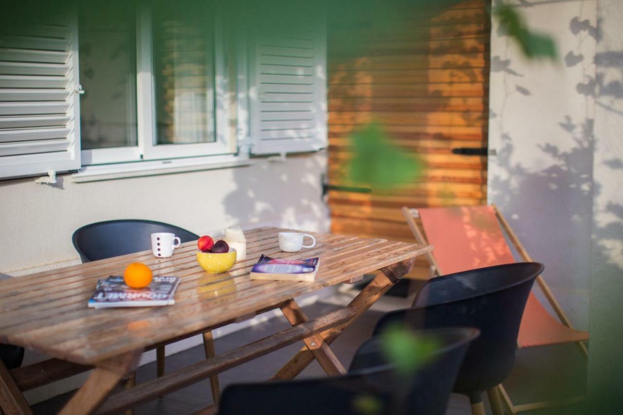 Apartments Zambarlin Komiža Zewnętrze zdjęcie