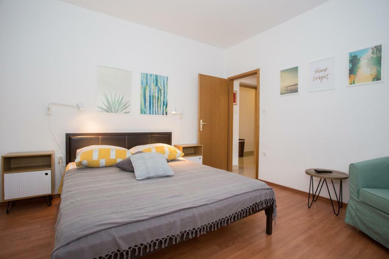 Apartments Zambarlin Komiža Zewnętrze zdjęcie