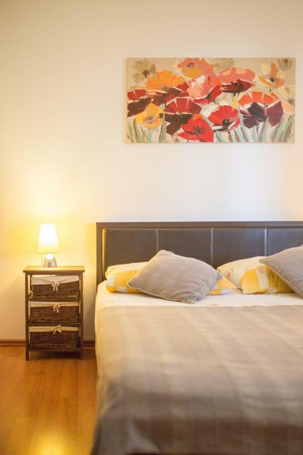 Apartments Zambarlin Komiža Zewnętrze zdjęcie